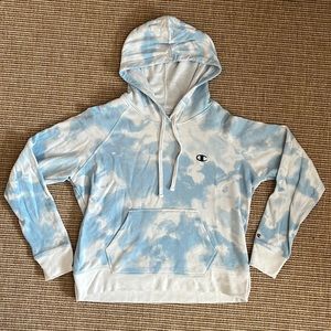 Champion Women’s Light Blue Cropped Sweatshirt